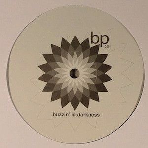 Top Buzz - Living In Darkness (2006 Breakz Remix) - Not On Label