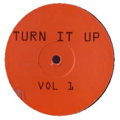 2 Bad Mice Vs Kariya - Let Me Bombscare You - Turn It Up Vol.1