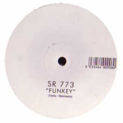 Sr 773 - Funkey - White