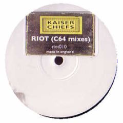 Kaiser Chiefs - I Predict A Riot (Funky House Remix) - White Riot