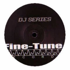 DJ Dlg & Redroche - On The Run - Fine Tune