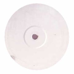 N 'N' G Feat Kallaghan - Right Before My Eyes - White