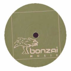 Armandi - Distraction - Bonzai Music