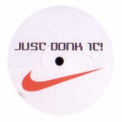 Donkey Kong - Dance Everybody - Just Donk It
