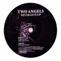 Two Angels - Never Give Up - Vocal Series