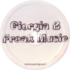 Giorgia B  - Freak Music - Deeperfect