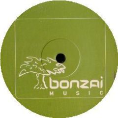 Yves Deruyter - Born Slippy (Remix) - Bonzai