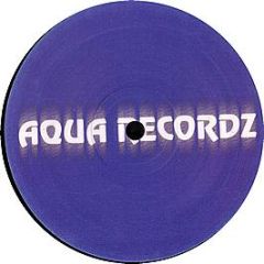 DJ Fitzy Vs Rossy B - Chase The Sun - Aqua Recordz