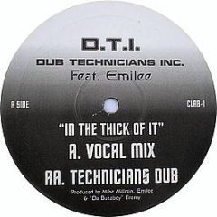 Dti Feat Emilee - In The Thick Of It - Club Asylum 