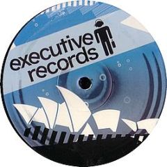 Weaver Feat Vicky Fee - Fading Away - Executive
