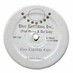 War / Alfredo De La Fe - City Country City / Hot To Trot - Bro Records Inc.