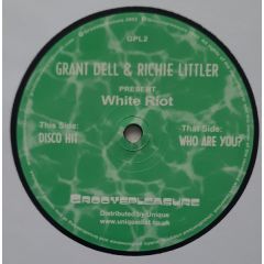 White Riot - White Riot - Disco Hit - Groove Pleasure