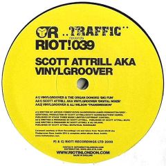 Vinylgroover - Vinylgroover - Bass Junkie (EP 2) - Riot