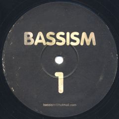 Unknown Artist - Unknown Artist - Bassism - White