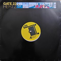 Hertz - Hertz - Gate 23 - Trolley