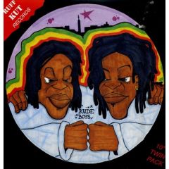 Gappa G & Hyper Hype - Gappa G & Hyper Hype - Information Centre (Remixes) - Ruff Kut
