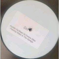 Mr Spring Vs Pam Fernadez - Mr Spring Vs Pam Fernadez - Voyager In The Beat - White Cheeky Monkey 2
