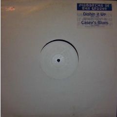 Monarchs Of The Groove - Monarchs Of The Groove - Dishin It Up / Casey's Blues - Not On Label