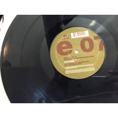 Sol Ray & Dynamic Intervention - Sol Ray & Dynamic Intervention - 2 U Live - E-Traxx