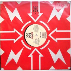 Cut 2 Kill - Cut 2 Kill - Listen To The Basstone - Tam Tam