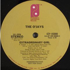 The O'Jays - The O'Jays - Extraordinary Girl - Philadelphia International Records