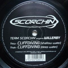 Team Scorchin - Team Scorchin - Cliffdiving - Scorchin 001