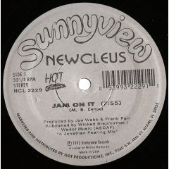 Newcleus / Extra T's - Newcleus / Extra T's - Jam On It / Et Boogie - Hot Classics