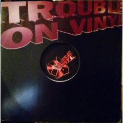 DJ Reality - DJ Reality - Flash Light - Trouble On Vinyl