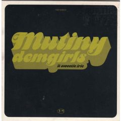 Mutiny Ft Sweetie Irie - Mutiny Ft Sweetie Irie - Dem Girls - Underwater