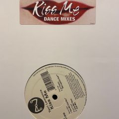 Terri Lawrence - Terri Lawrence - Kiss Me - Navigate Records