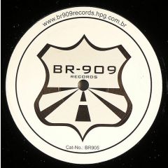 Rafael Araujo & Cyber Steve - Rafael Araujo & Cyber Steve - Yamalaya - Br-909 Records