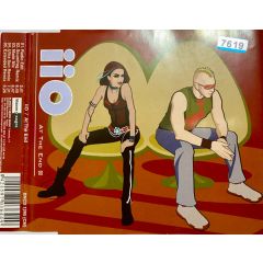 IIO - IIO - At The End (Un-Mixed) - Blanco Y Negro