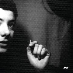 Sandra Plays Electronics - Sandra Plays Electronics - Her Needs (Clear Vinyl) - Minimal Wave