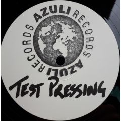 Debbie Pender - Debbie Pender - Movin On - Azuli