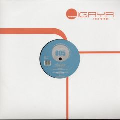 AC - AC - Estatica - Ligaya