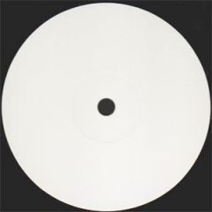 Ernesto Vs Bastian - Ernesto Vs Bastian - Dark Side Of The Moon (House Mix) - Nebula