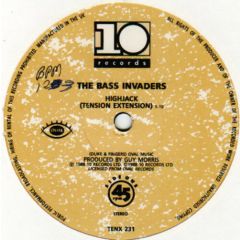 Bass Invaders - Bass Invaders - Hijack - TEN