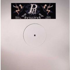 Paris Hilton - Paris Hilton - Stars Are Blind (Remixes) - Warner Bros