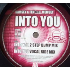 Ramsey & Fen Feat Memsey - Ramsey & Fen Feat Memsey - Into You - Bug Records