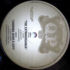 Quannum M.Cs & Souls Of Mischief / Latyrx Featurin - Quannum M.Cs & Souls Of Mischief / Latyrx Featurin - The Extravaganza / Looking Over A City - Quannum Projects
