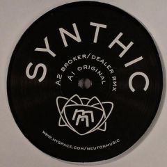 Zweikarakter - Zweikarakter - Synthic - Neuton Music