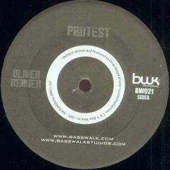Oliver Berger - Oliver Berger - Protest - Bass Walk